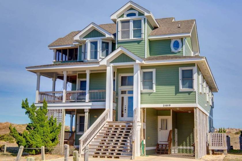 exterior of beach house on Hatteras Island